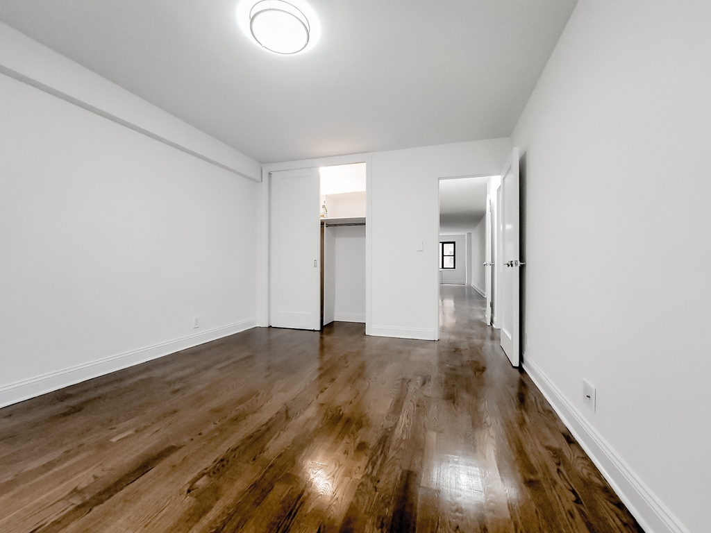 405 East 56th Street - Photo 5