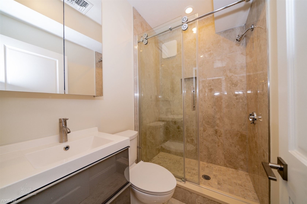 1616 Beacon St # 1 - Photo 5