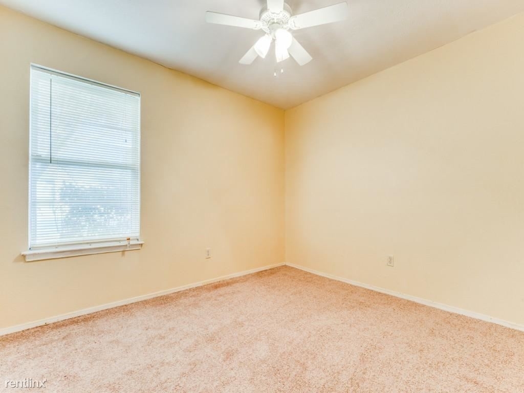 1378 Oakbluff Drive - Photo 15