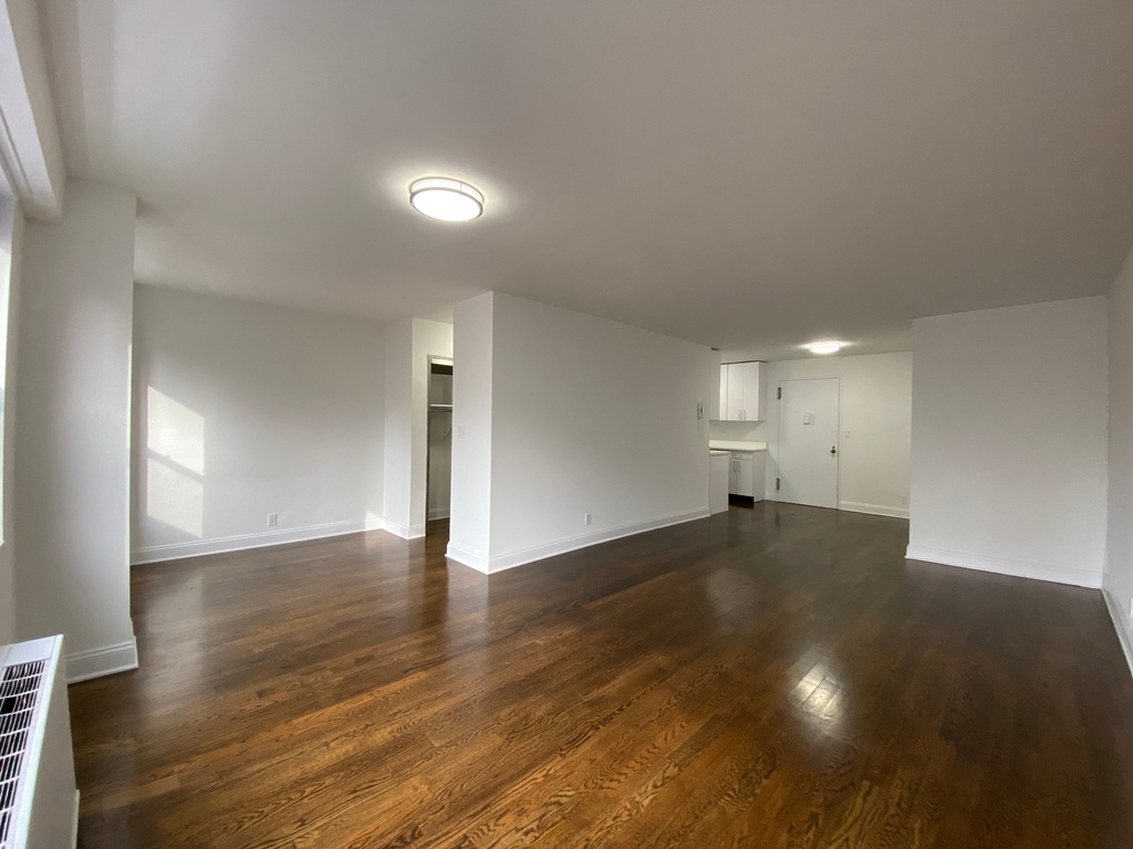 401 East 88th Street - Photo 1