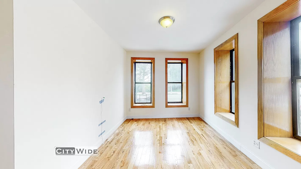 631 Edgecombe Avenue - Photo 3