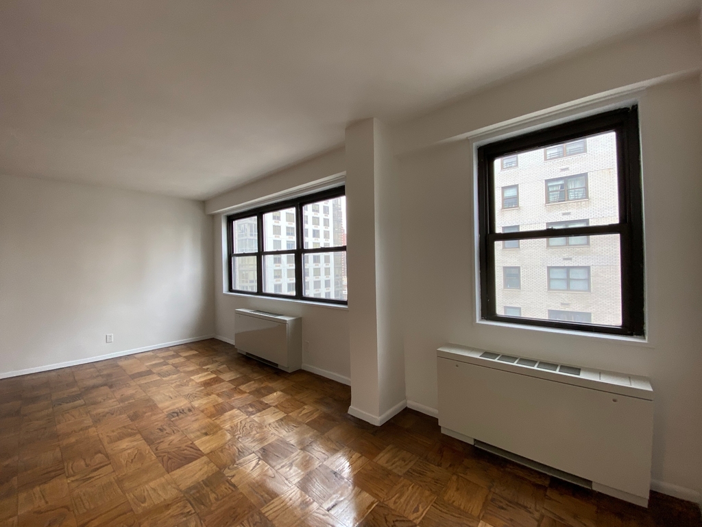 400 East 89th Street - Photo 0