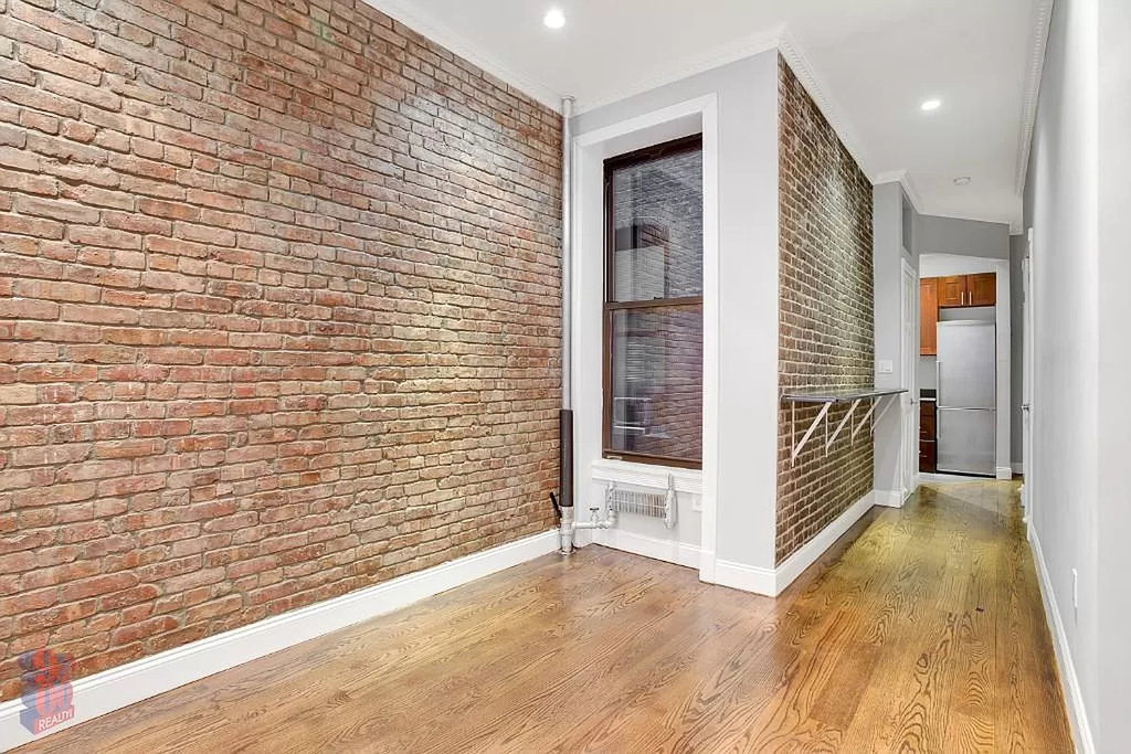 206 East 83rd St - Photo 5