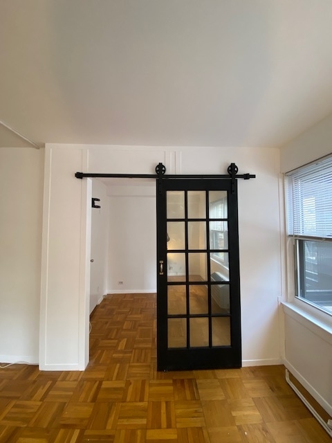 155 East 38th Street - Photo 6