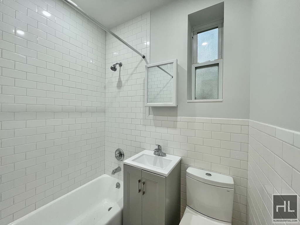 25-12 27 Street - Photo 6