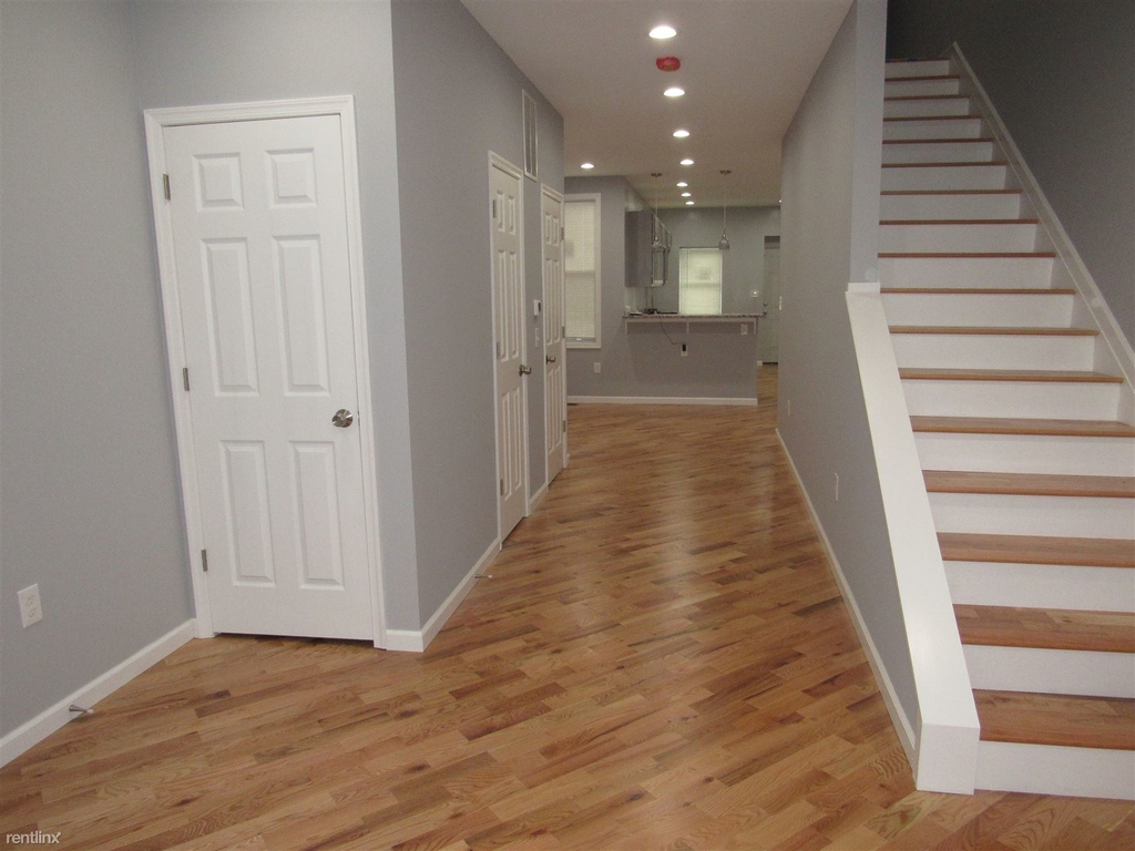 2108 North Fulton Avenue - Photo 1