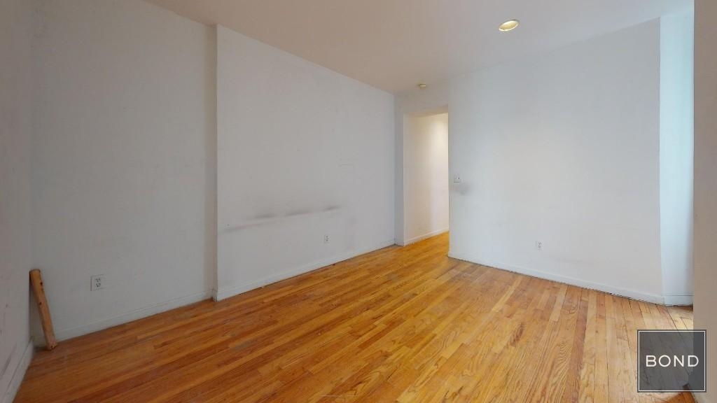 334 East 78th  - Photo 3