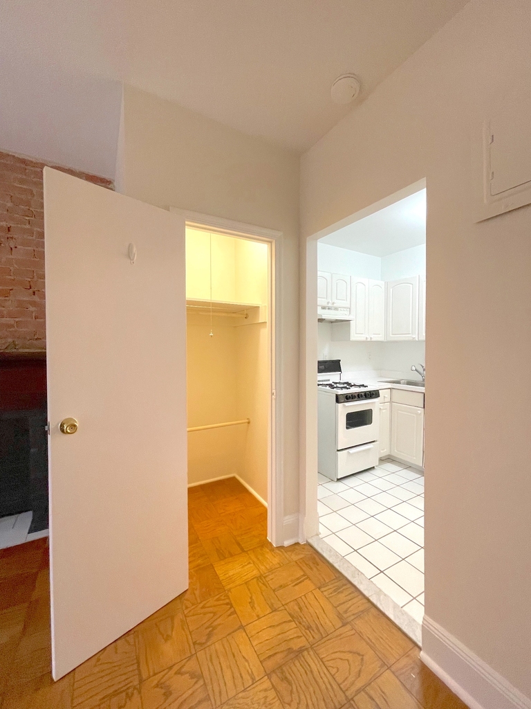 1273 3rd Avenue - Photo 3