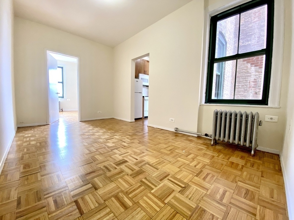 542 East 79th Street - Photo 5