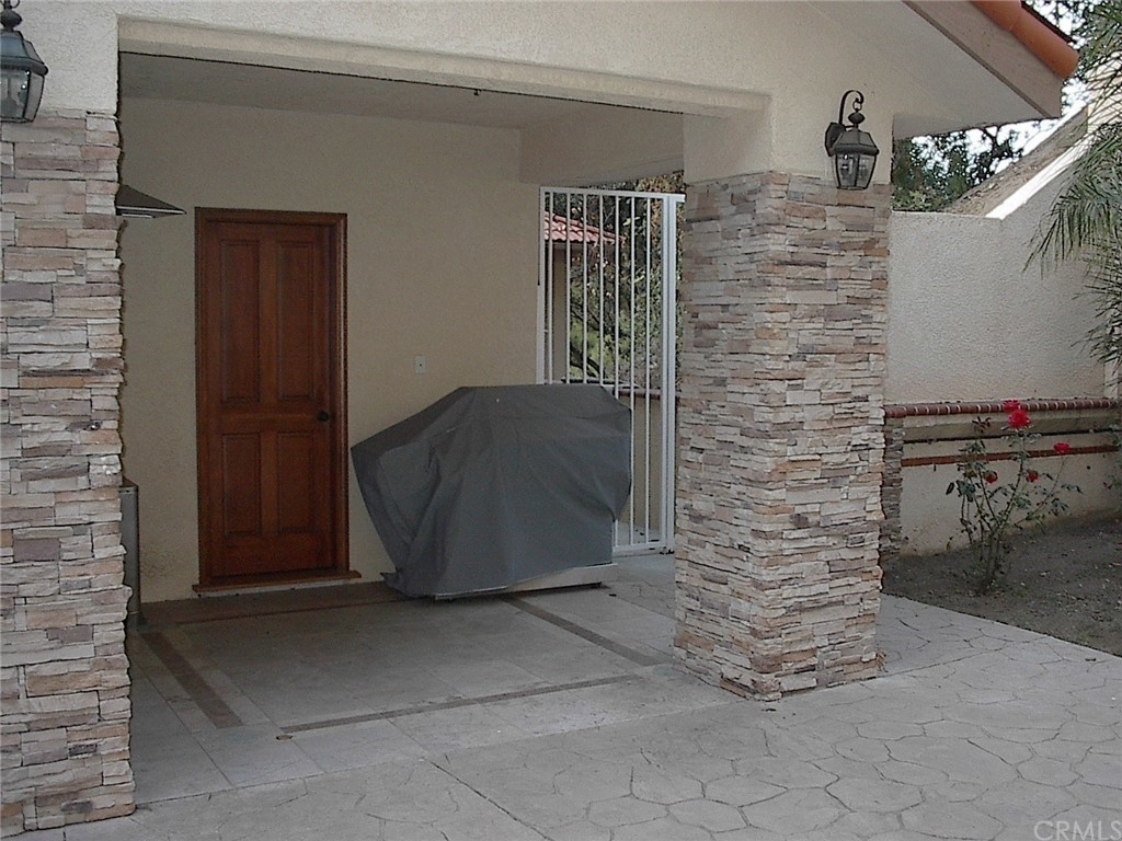 2124 Glen Ivy Drive - Photo 32