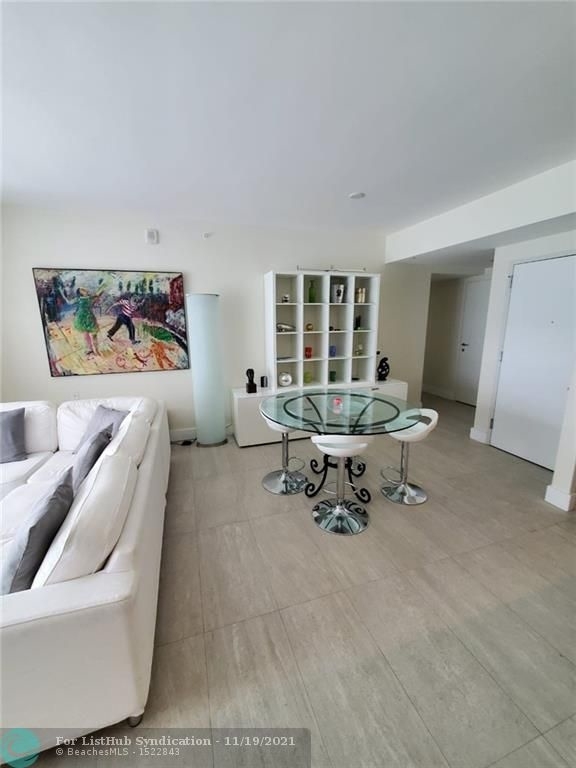 1300 Brickell Bay Dr - Photo 2