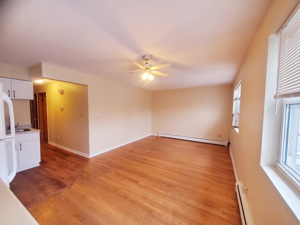 6151 West Belmont Avenue - Photo 6