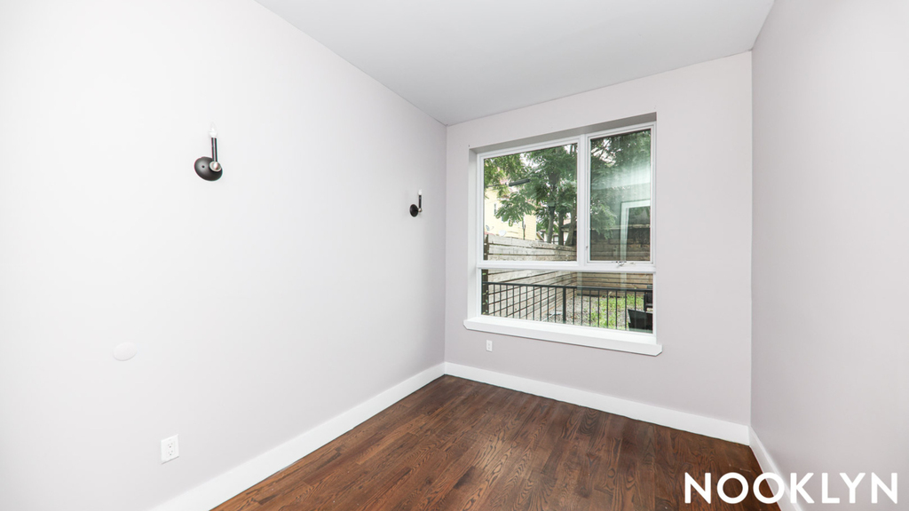 1605 New York Avenue - Photo 8