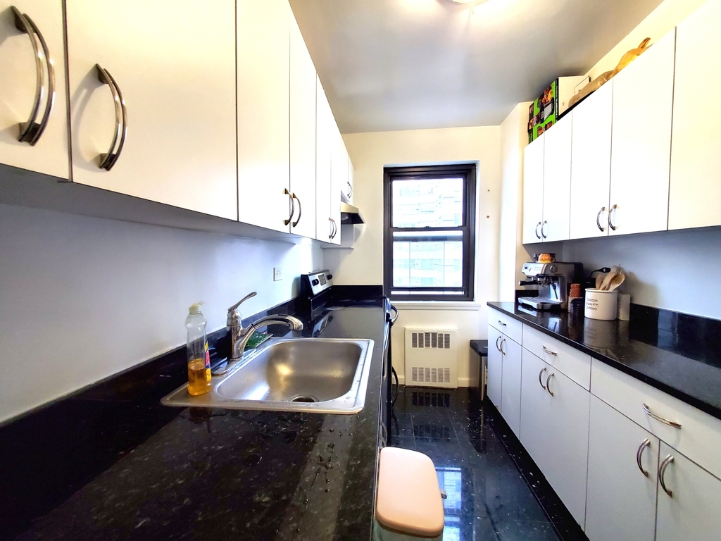 219 East 69th Street - Photo 1