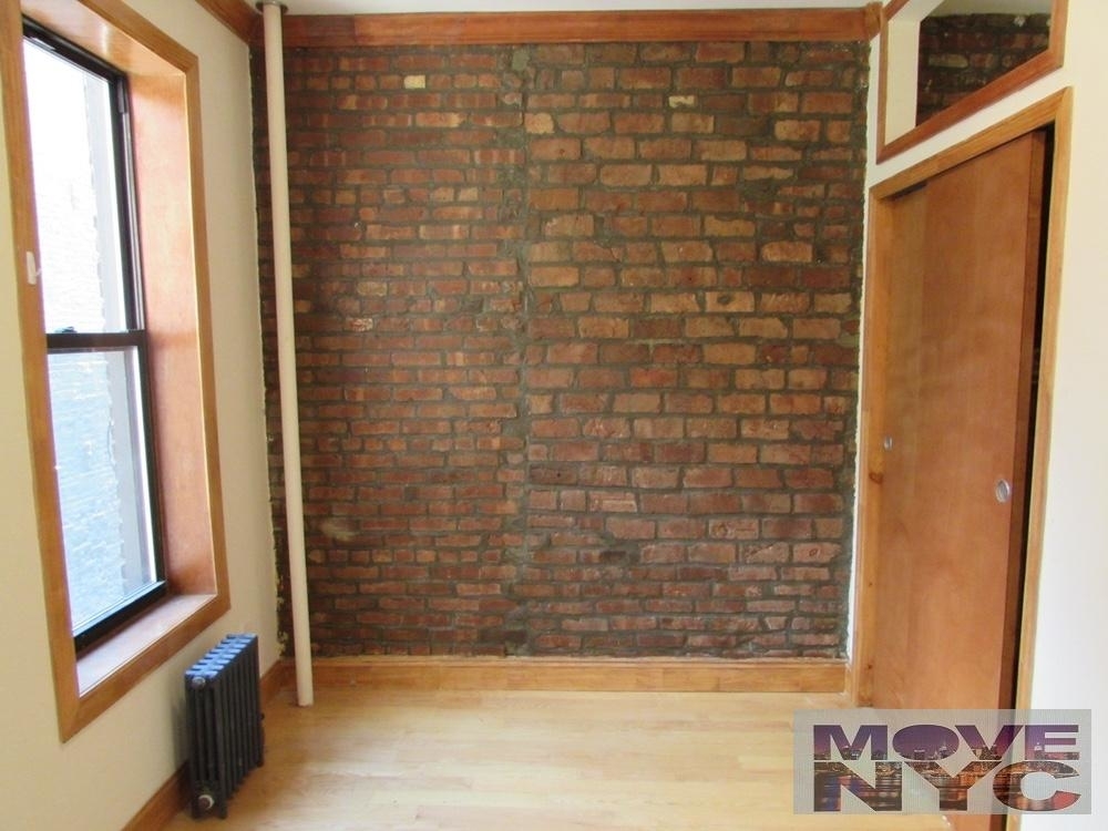 128 Macdougal Street - Photo 3