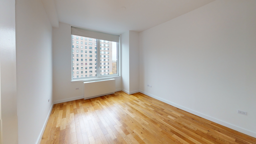 805 Columbus Avenue - Photo 5