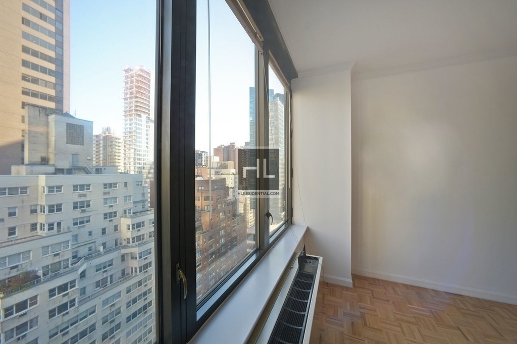 East 57th Street - Photo 6