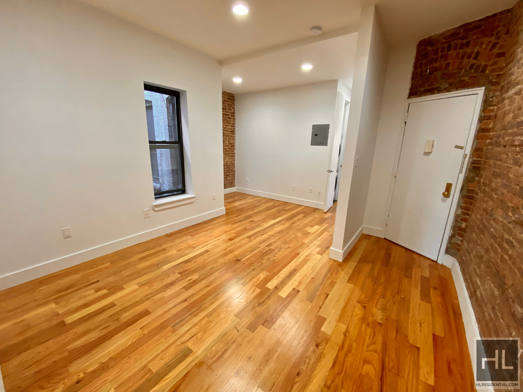 1477 Bedford Avenue - Photo 9