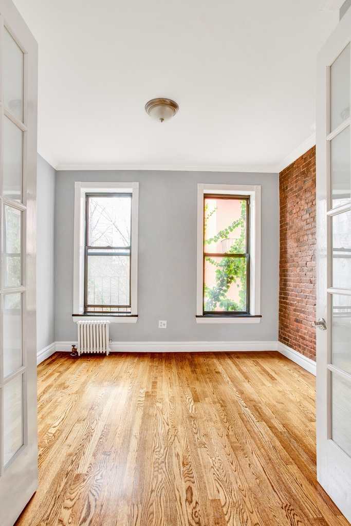 10th Avenue and West 50th Street - Photo 3