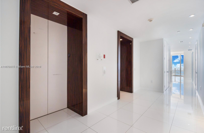 1100 Biscayne Blvd - Photo 3