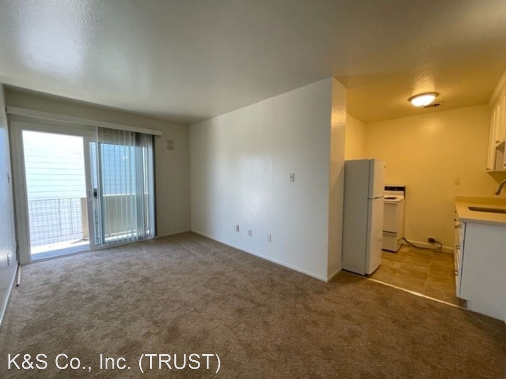 2236 Lincoln Avenue - Photo 1