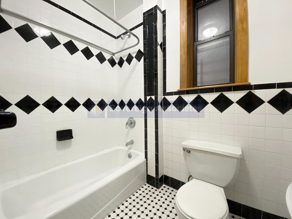 81 Cabrini Boulevard - Photo 7