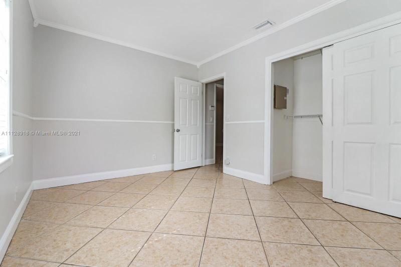 2997 Sw 19th Ter - Photo 12