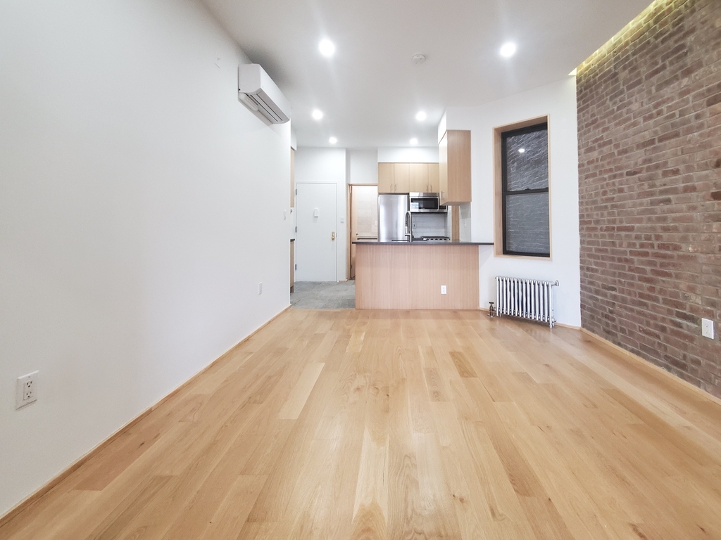 212 Lafayette Street - Photo 4