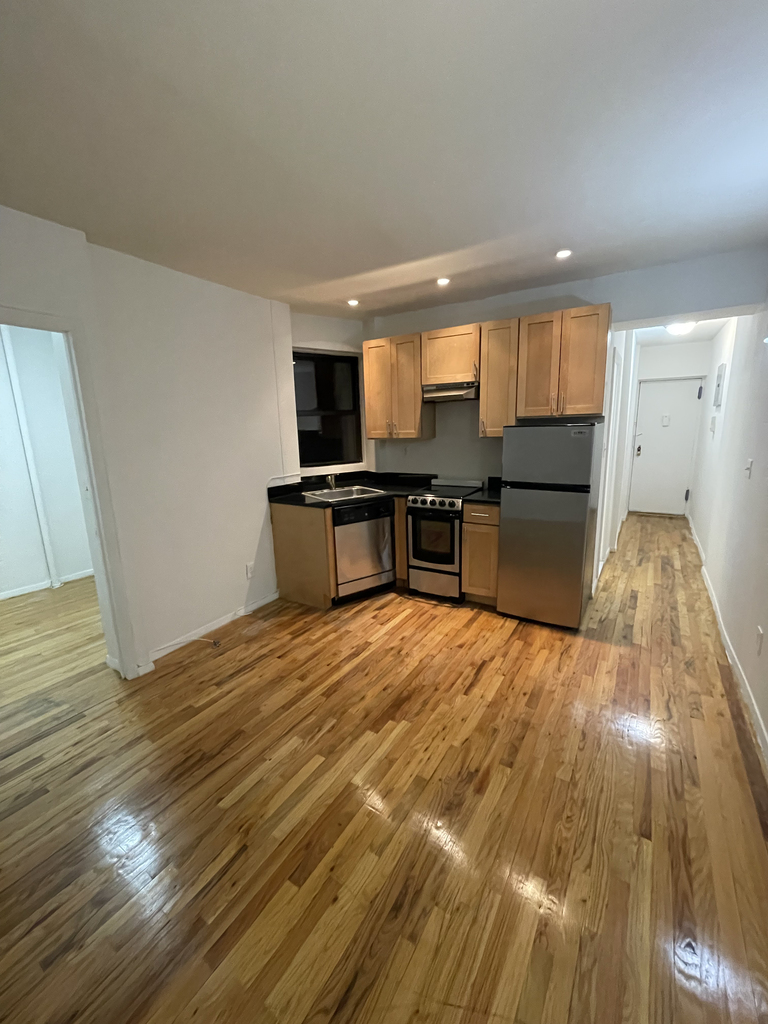 334 East 78th Street - Photo 3