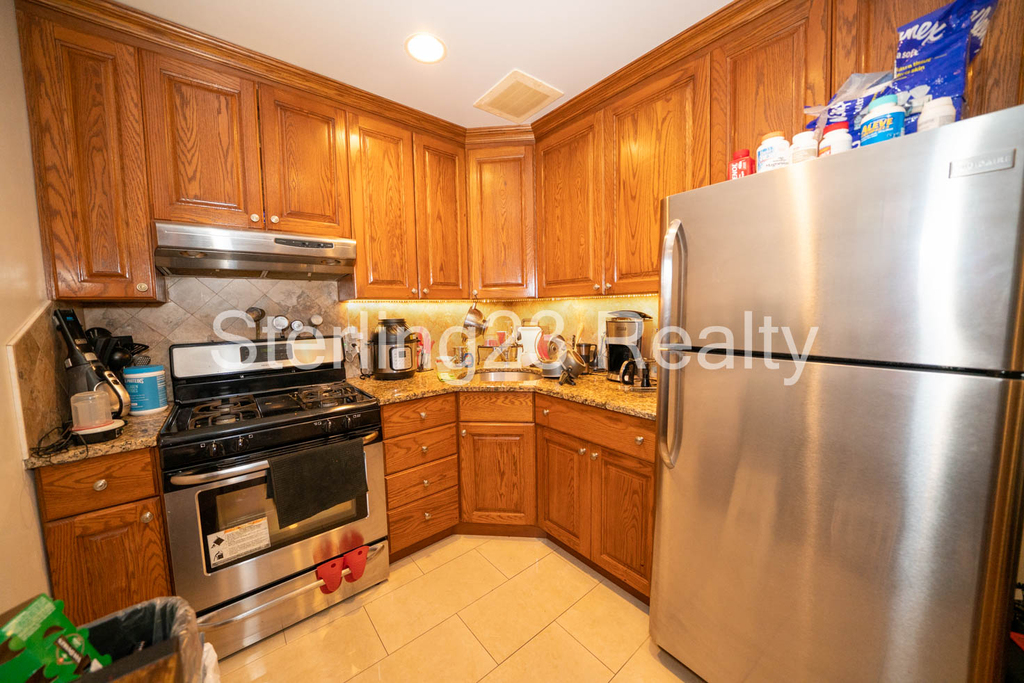 27-7 23rd Avenue - Photo 0