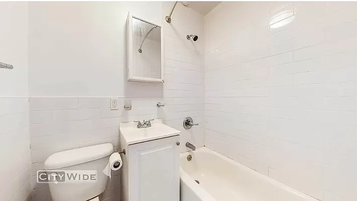 255 East 61st Street - Photo 2