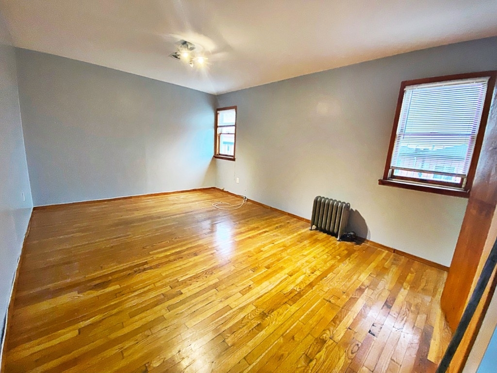 189 Bay 28th Street - Photo 8