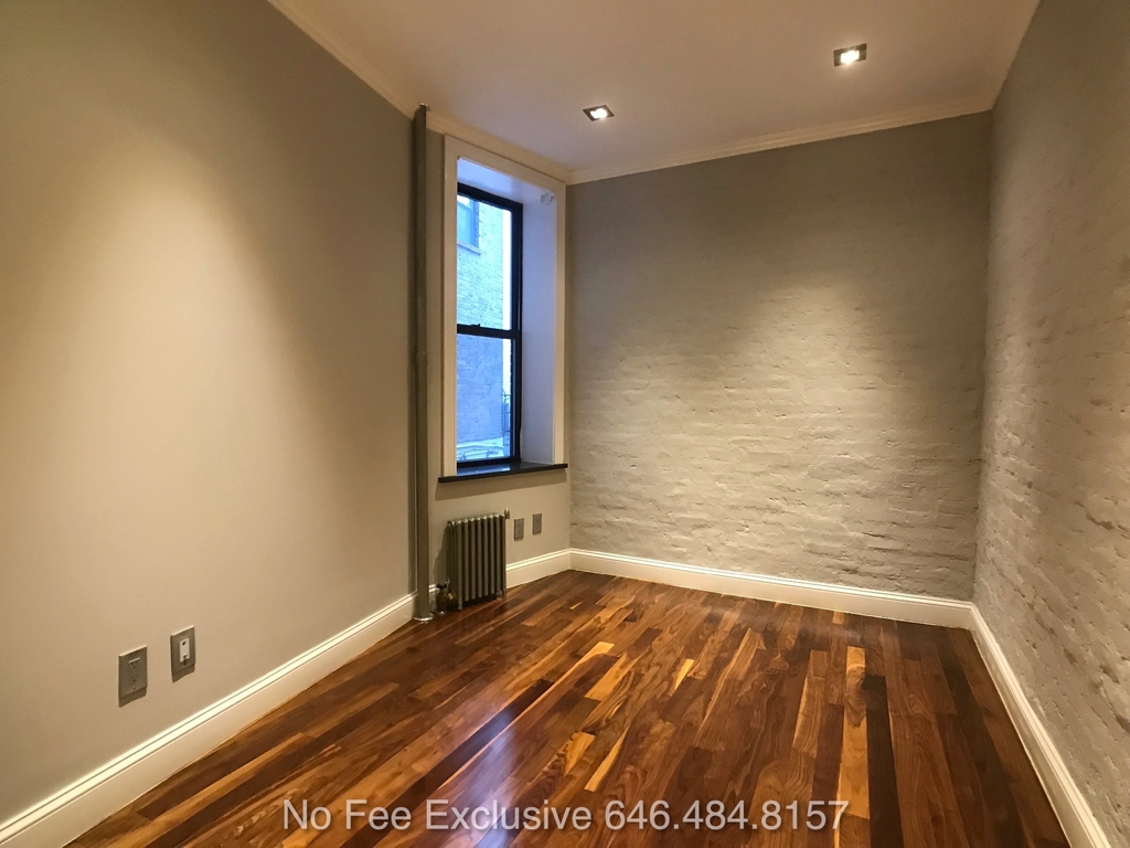 326 East 35th Street #LE - Photo 3