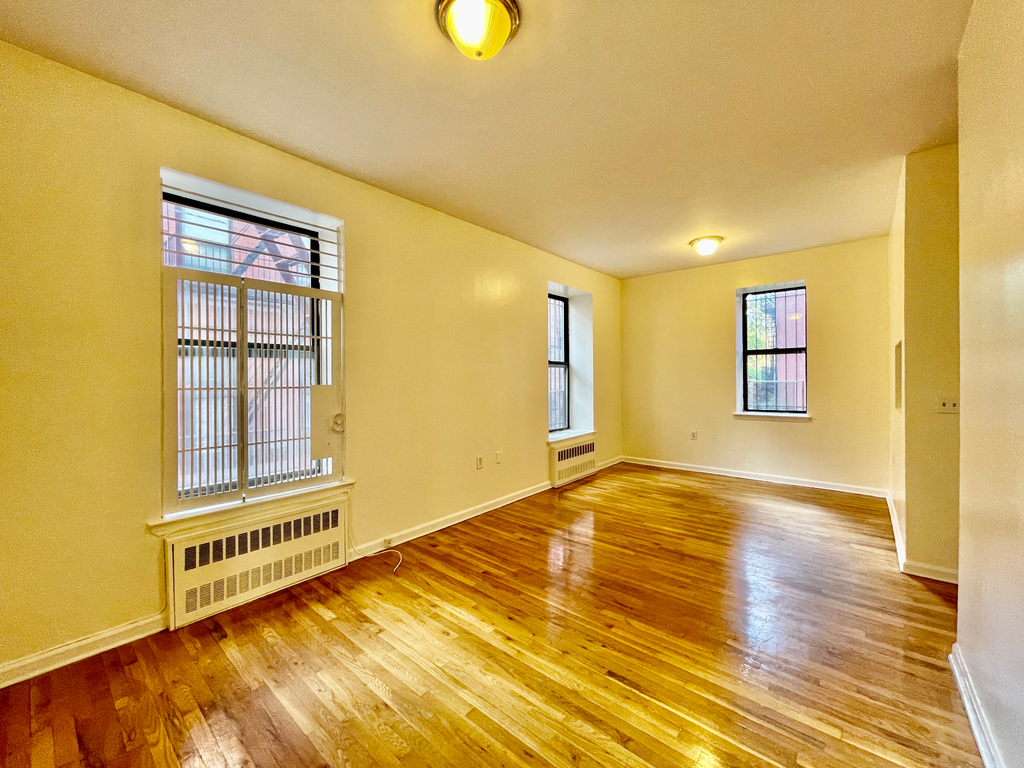 226 West 122nd Street - Photo 2