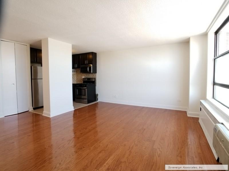 3333 Broadway - Photo 1