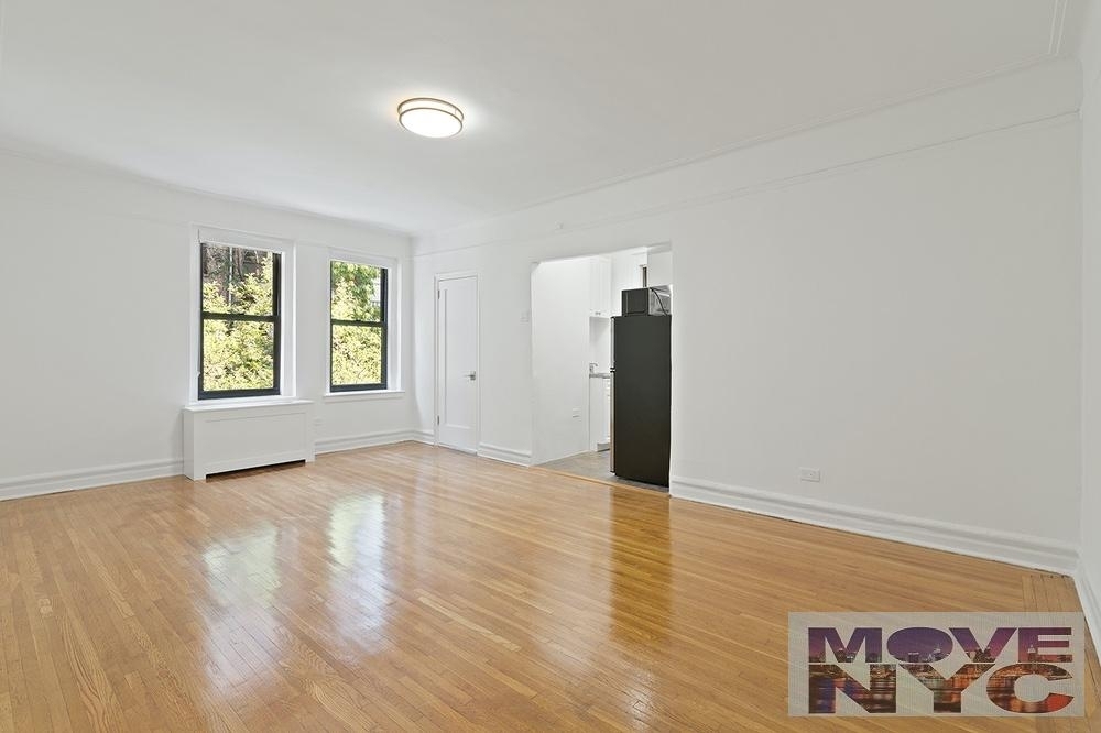 225 West 23rd Street - Photo 0