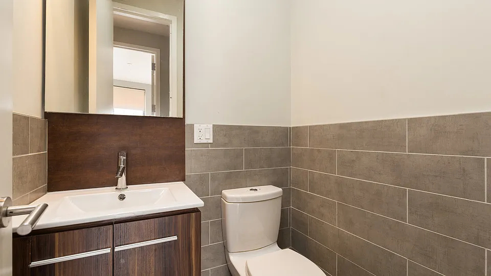 615 Gates Avenue - Photo 7