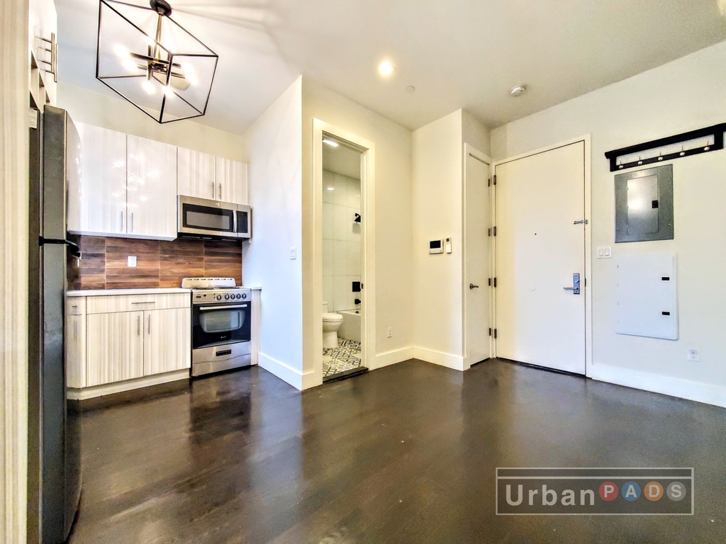 519 Eastern Parkway - Photo 2