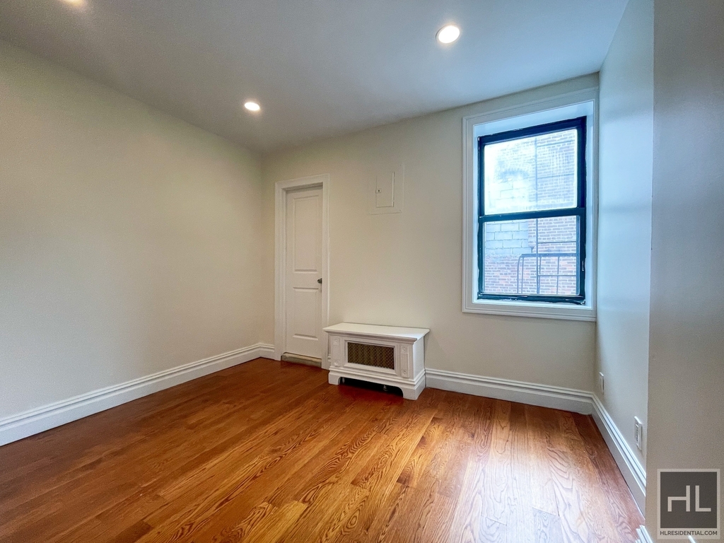 224 Atlantic Avenue - Photo 3