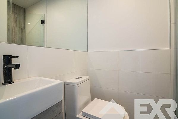 254 East 28th Street - Photo 6