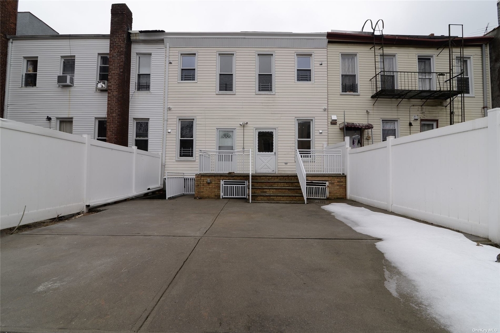 86-10 102nd Street - Photo 9