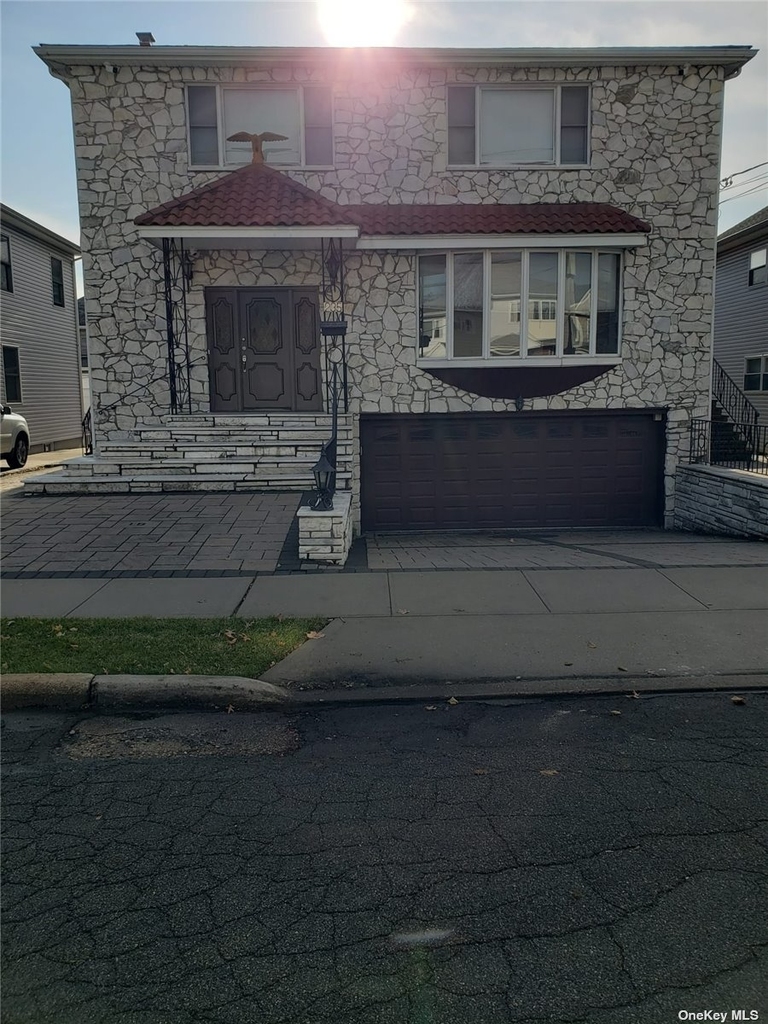 235 Garfield Avenue - Photo 0