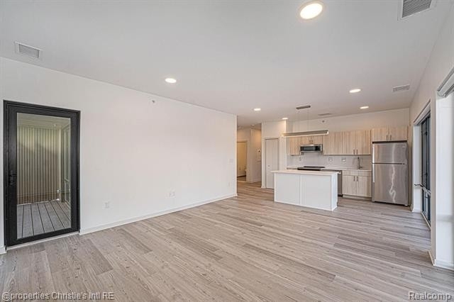 7410 Kercheval - Photo 10