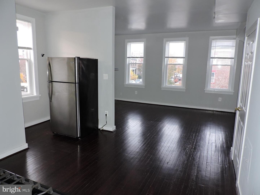 1601 A St Se #3 - Photo 5