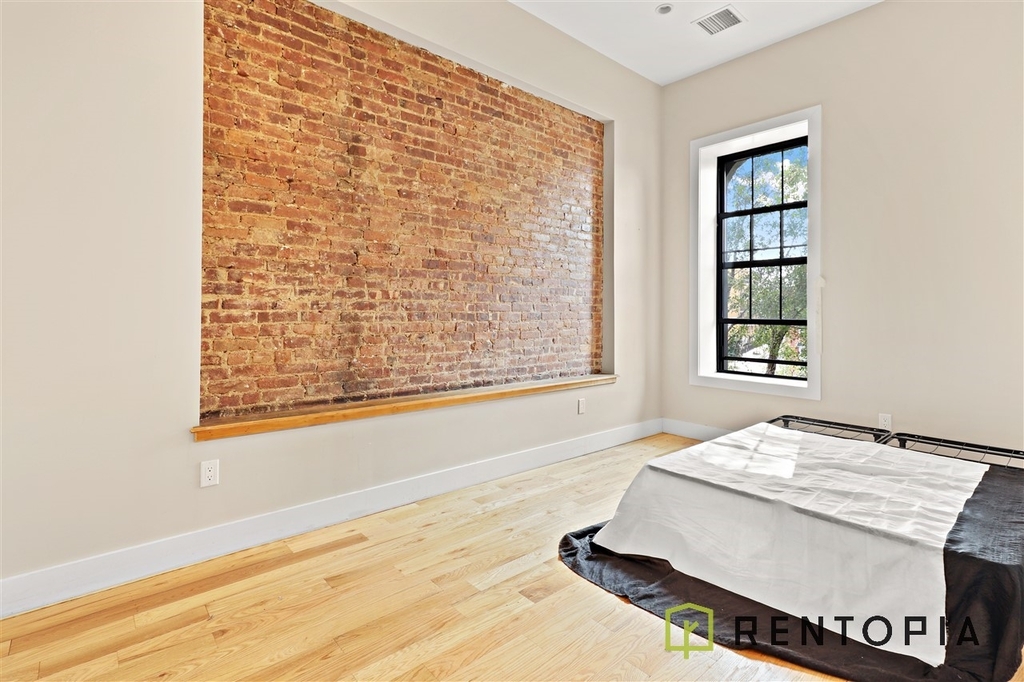 737 Bushwick Avenue - Photo 11