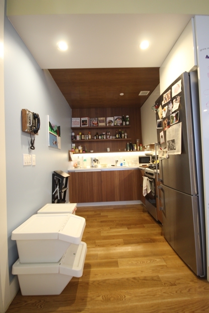 810 Flushing Avenue - Photo 2