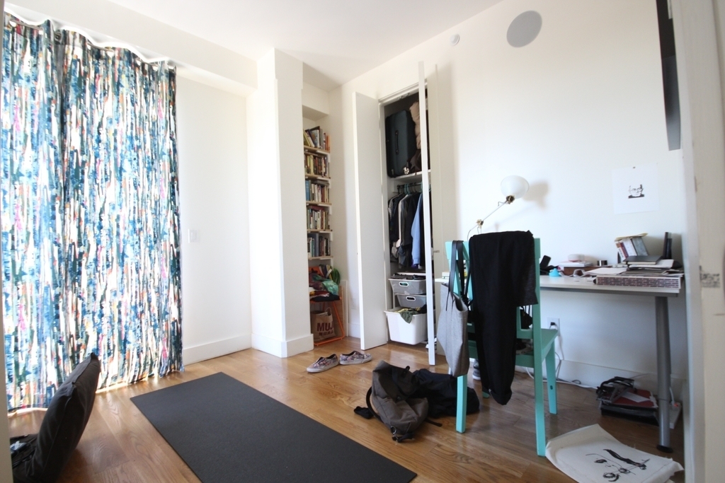 810 Flushing Avenue - Photo 6