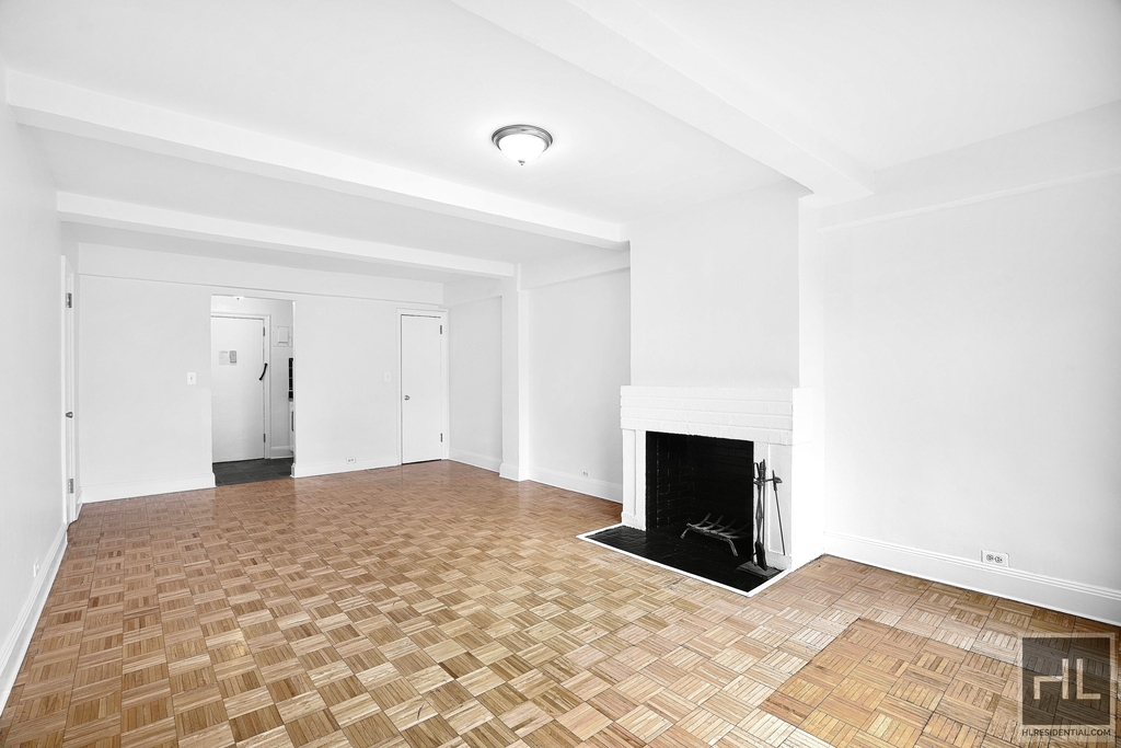 310 East 44th Street - Photo 0