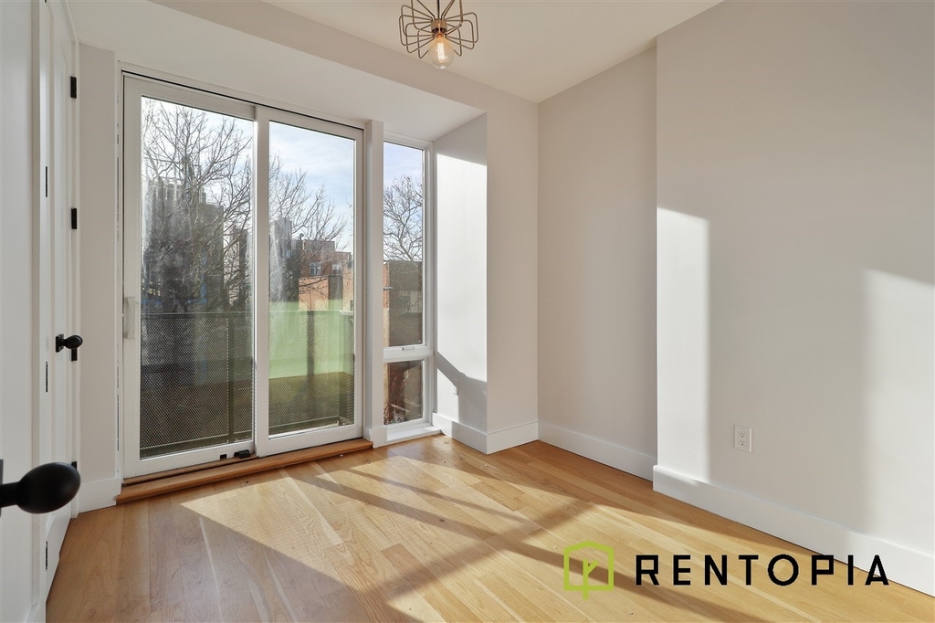 41 Skillman Avenue - Photo 3