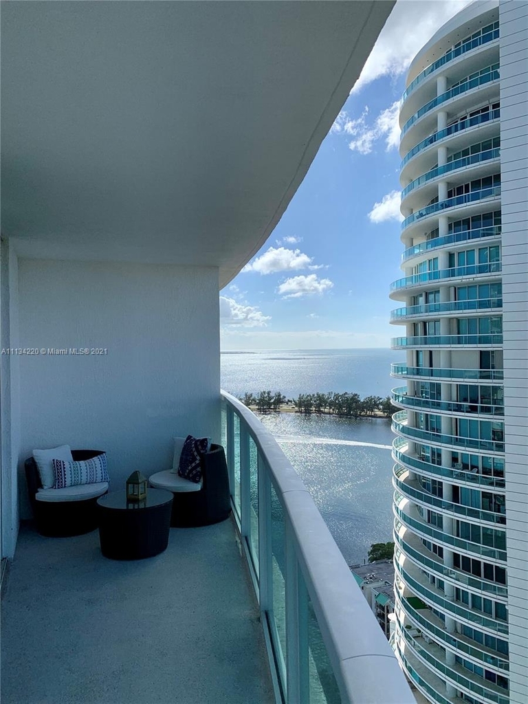 2101 Brickell Ave - Photo 2